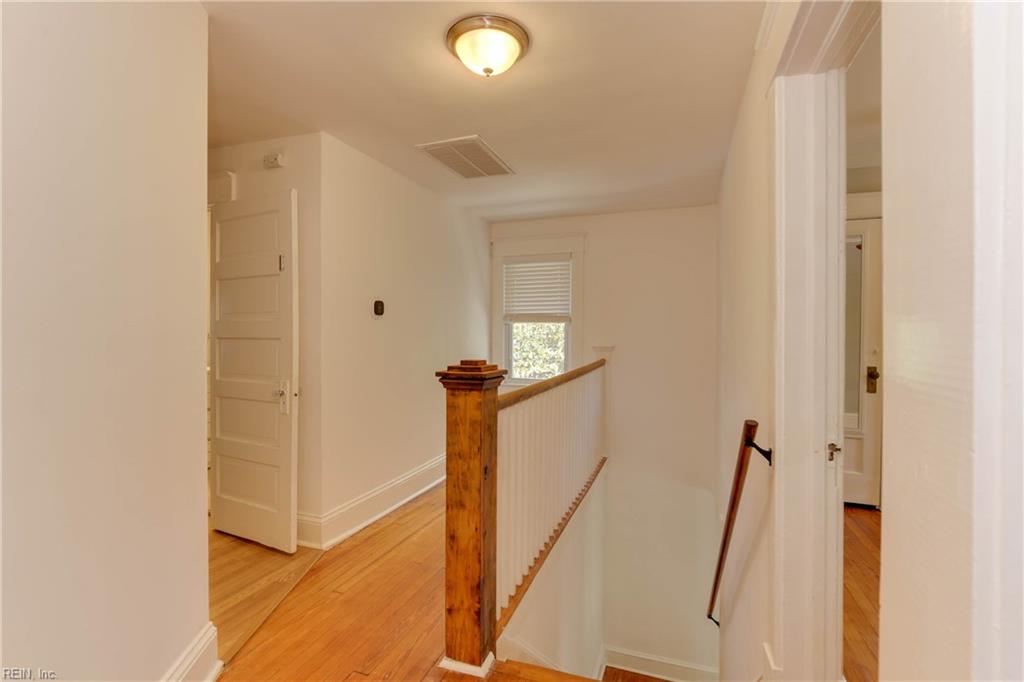 1733 Fontainebleau CRES