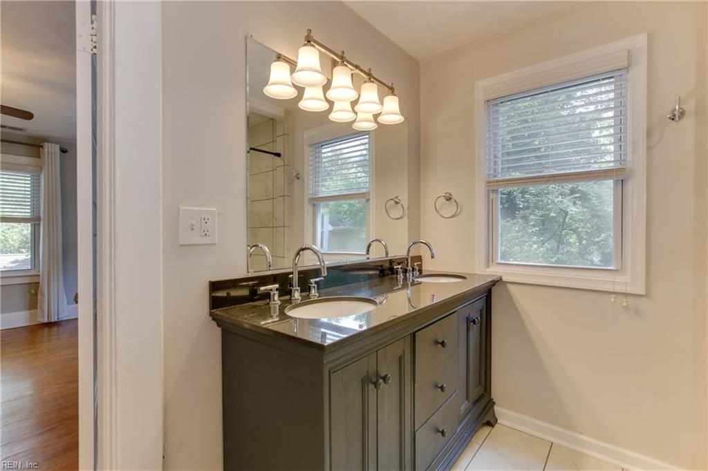 1733 Fontainebleau CRES