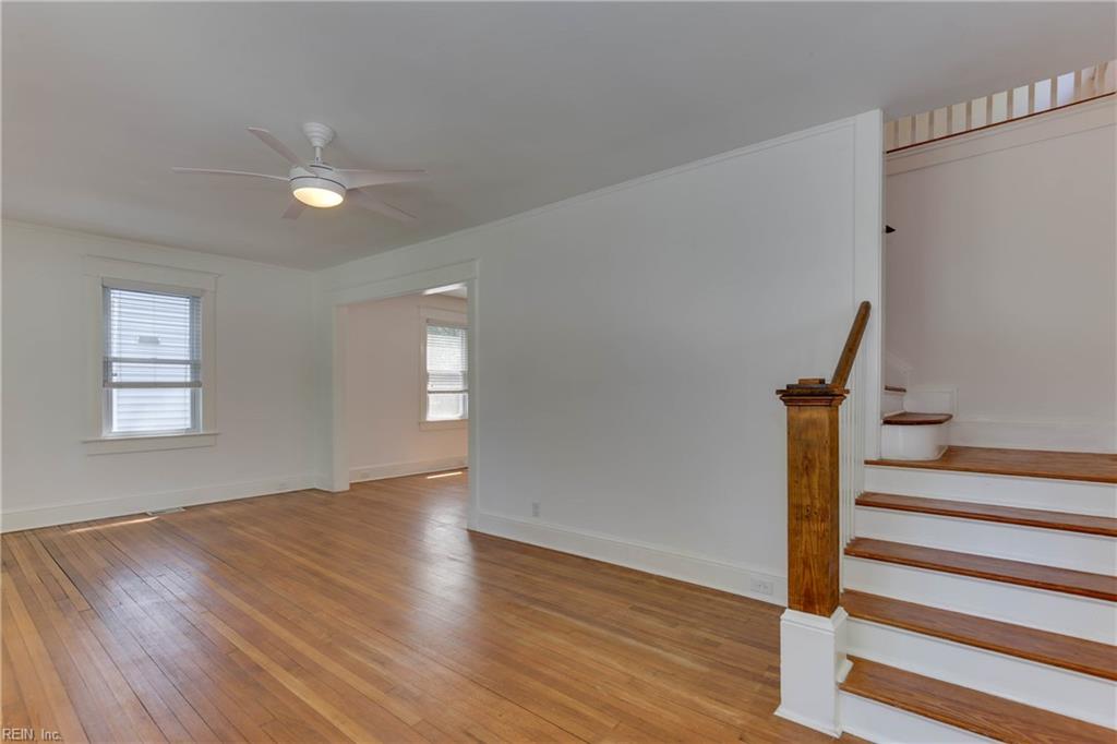 1733 Fontainebleau CRES