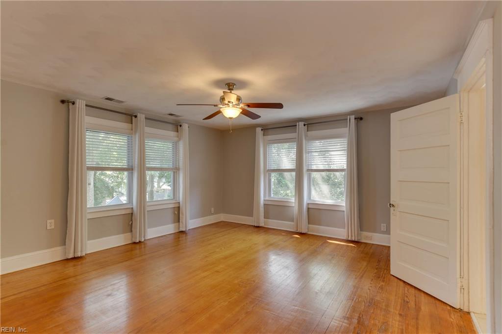 1733 Fontainebleau CRES