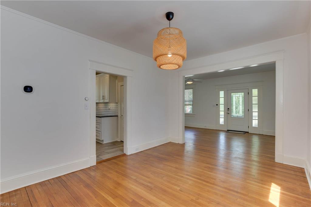 1733 Fontainebleau CRES