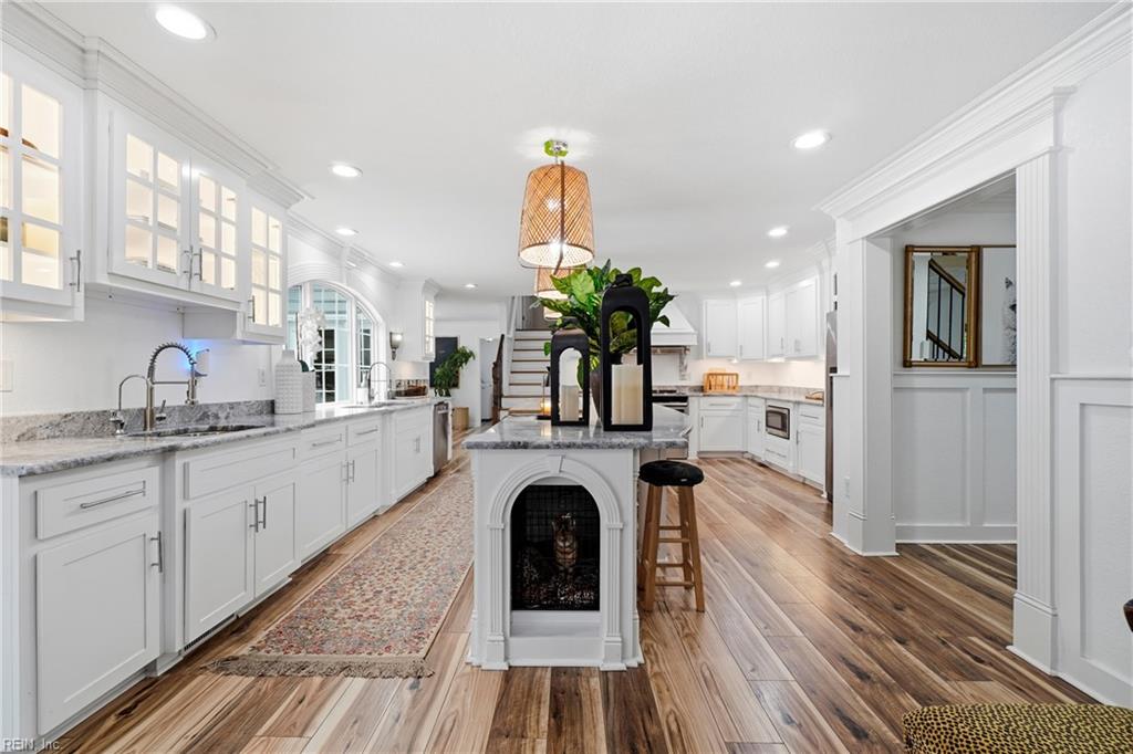 1901 Prince Edward DR