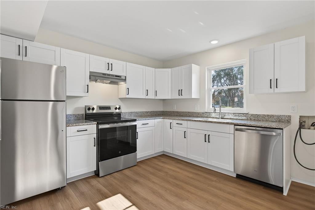 5902 W Hastings ARCH