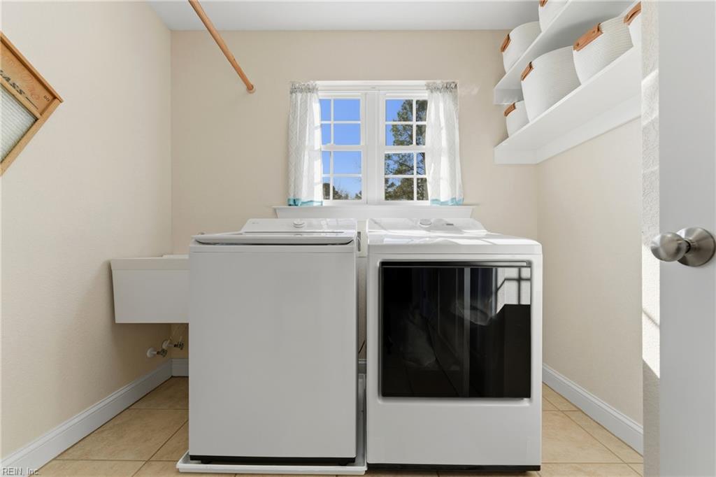 2100 Saint Brides RD W