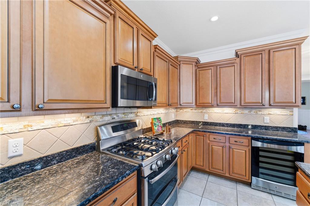 2100 Saint Brides RD W