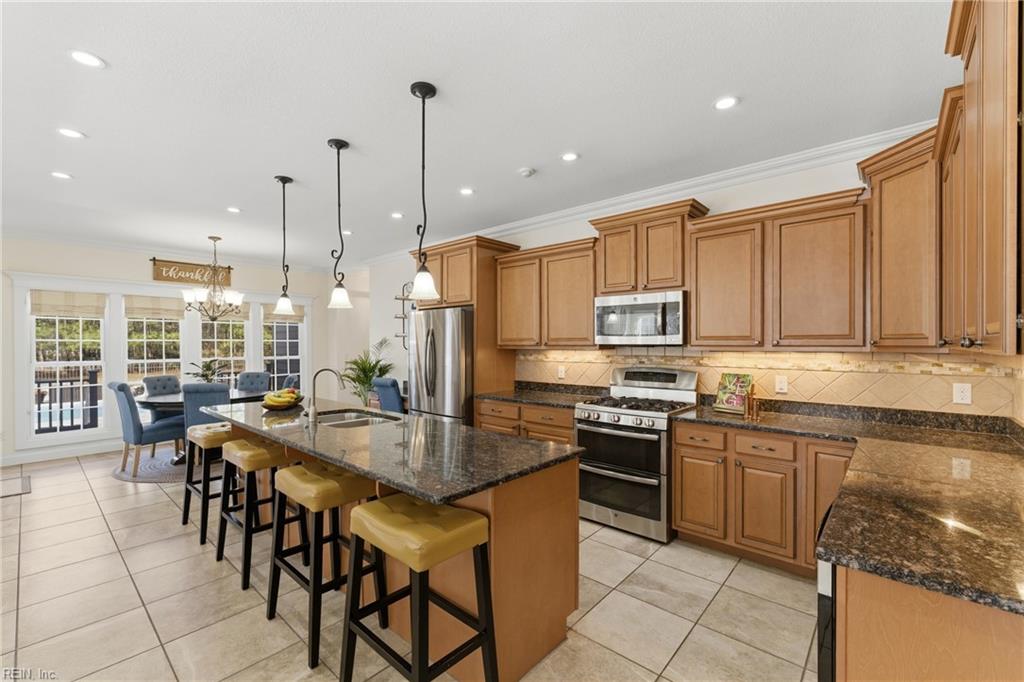 2100 Saint Brides RD W