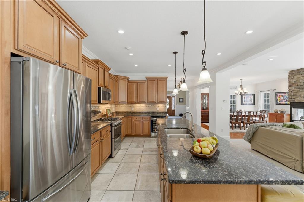 2100 Saint Brides RD W