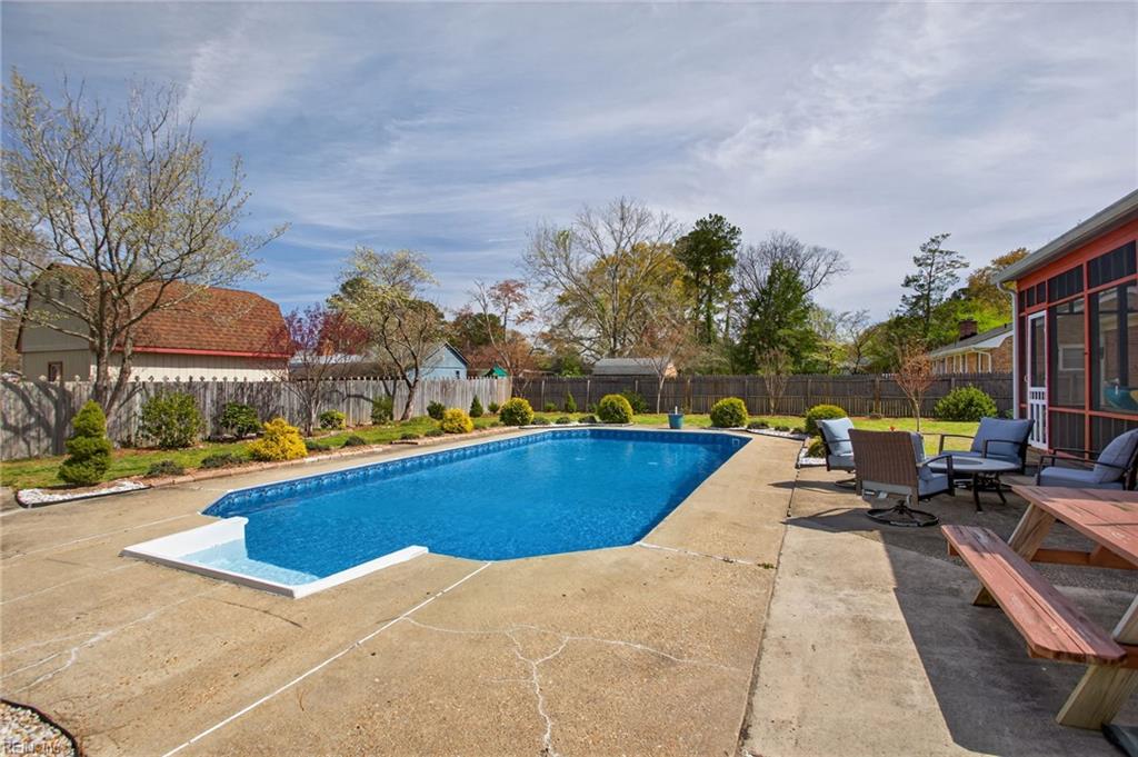 412 Warhawks RD