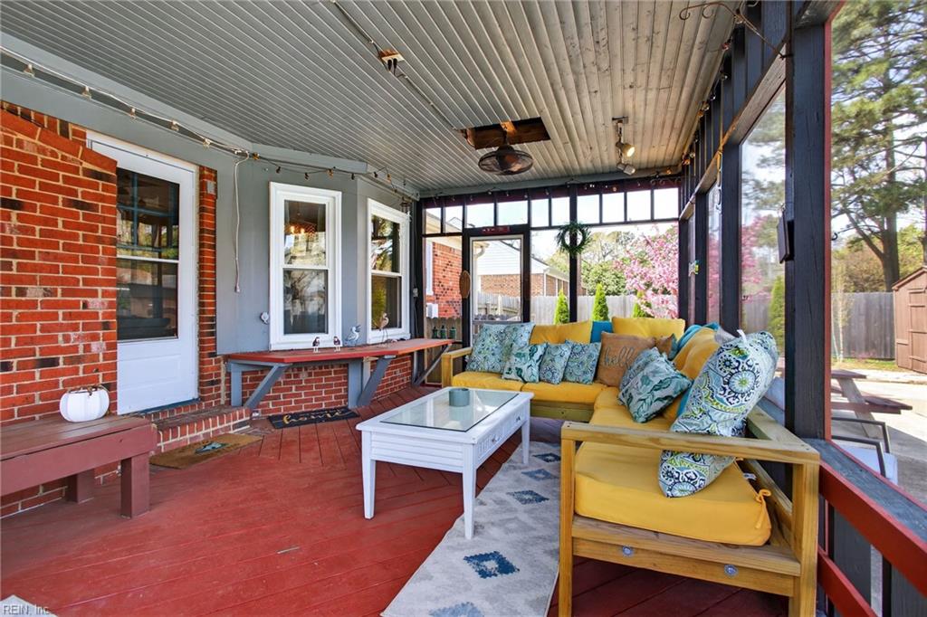 412 Warhawks RD