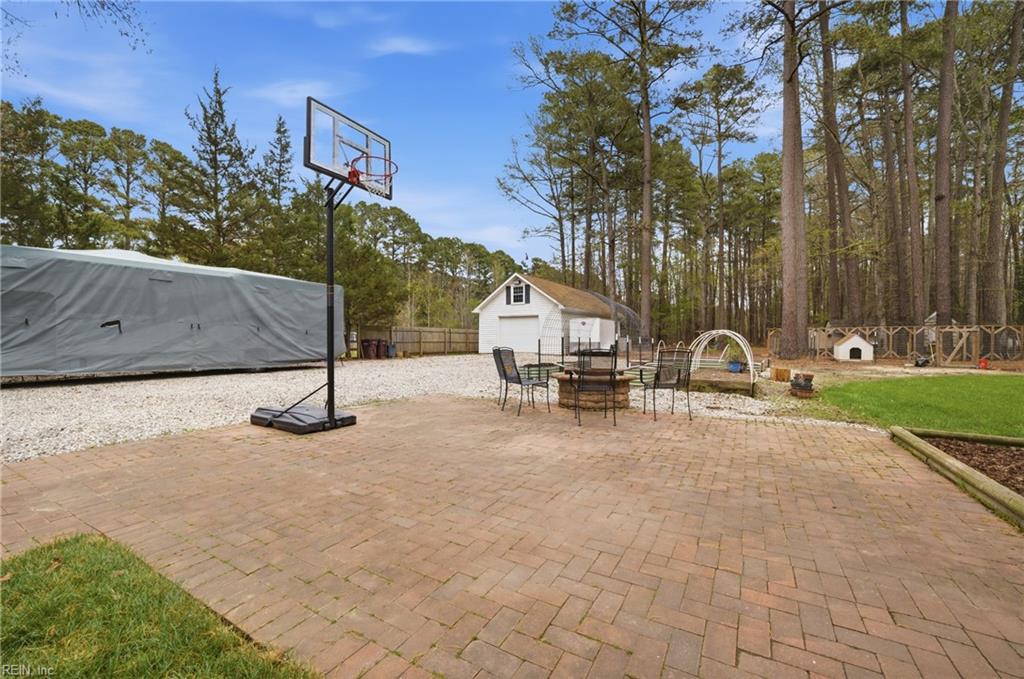 2805 Bunch Walnuts RD