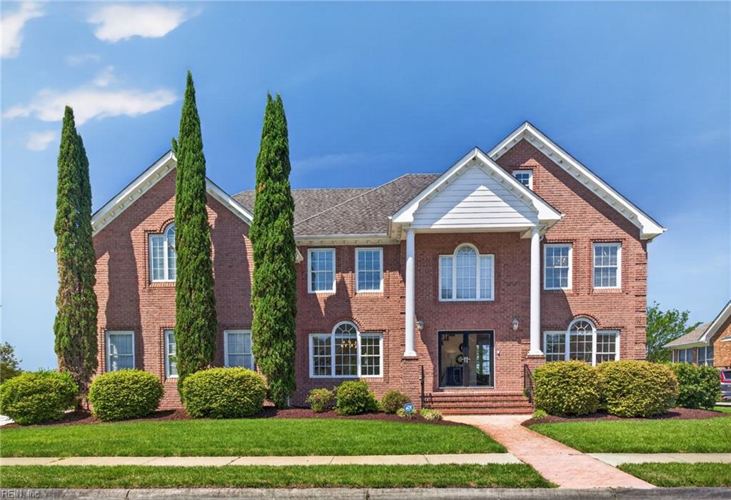 1322 Club House DR
