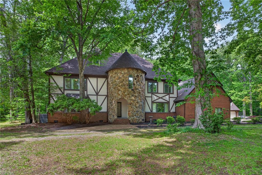 521 Woodards Ford RD
