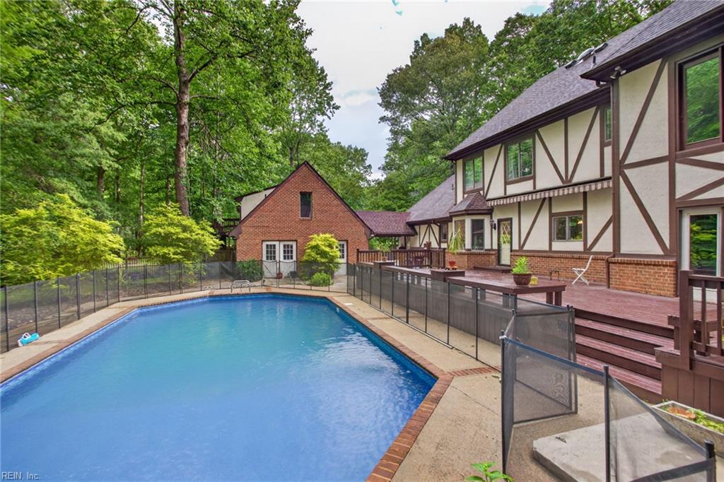 521 Woodards Ford RD