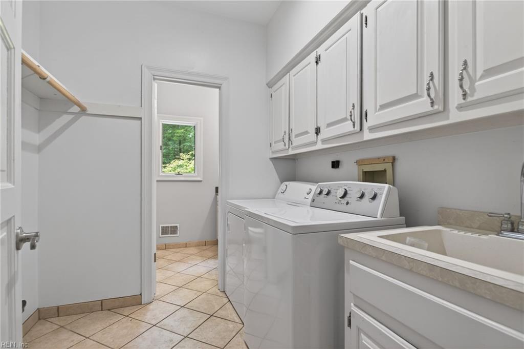 521 Woodards Ford RD