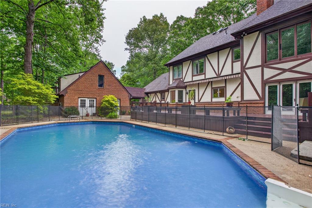 521 Woodards Ford RD