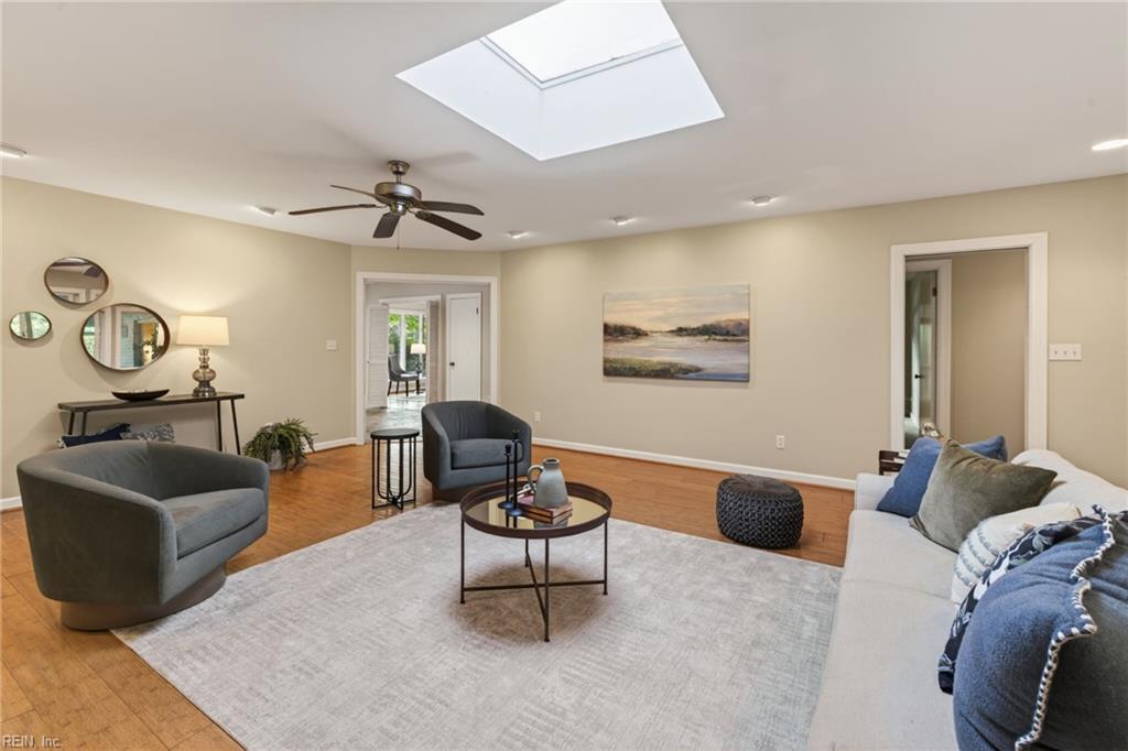 5221 Shenstone CIR