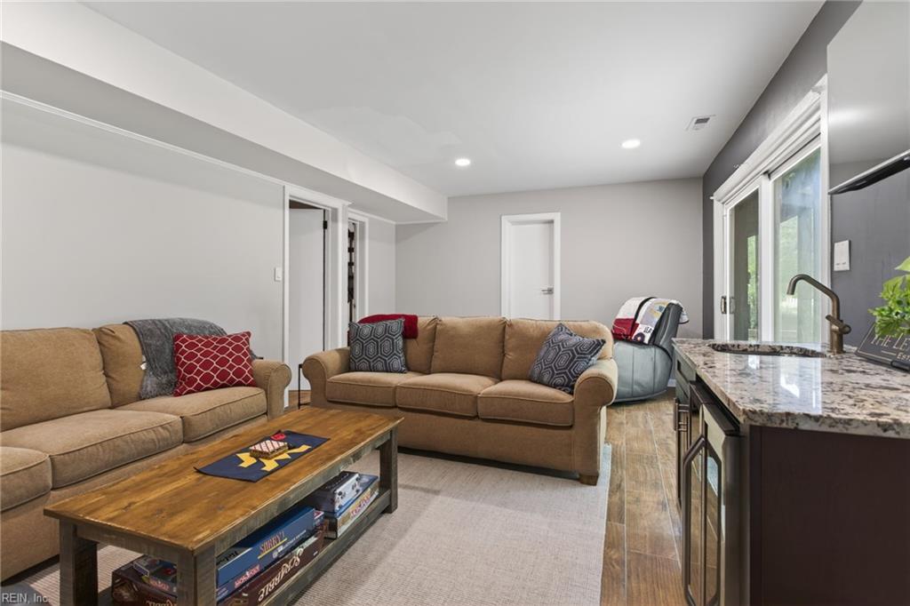 5 Valentine CT
