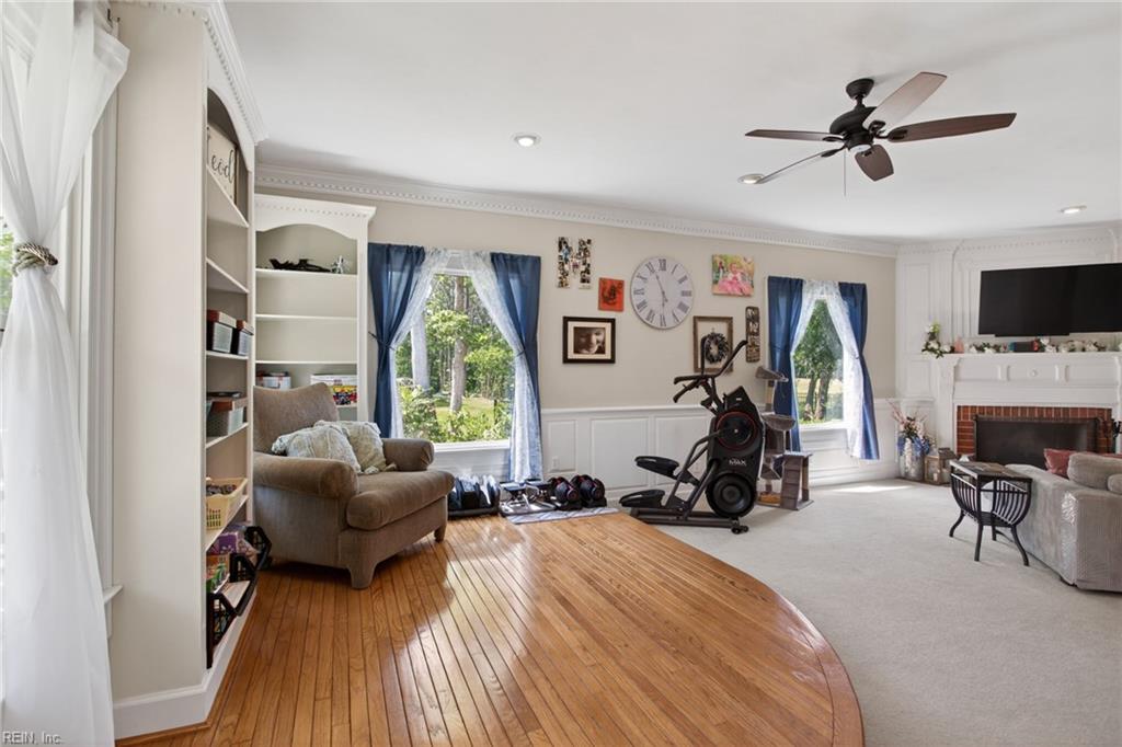 528 Belem DR