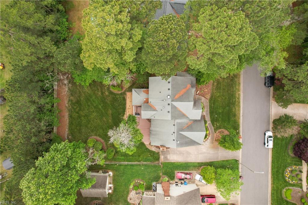 933 Forest Lakes CIR