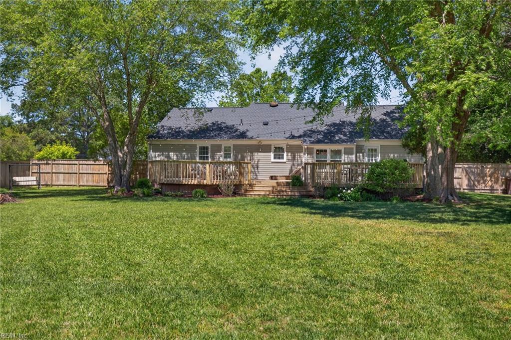 704 Ravenstone CT