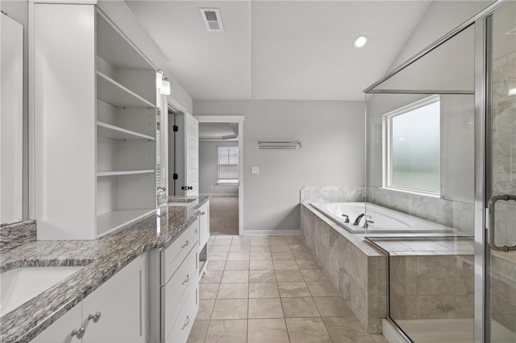 709 Renee LN