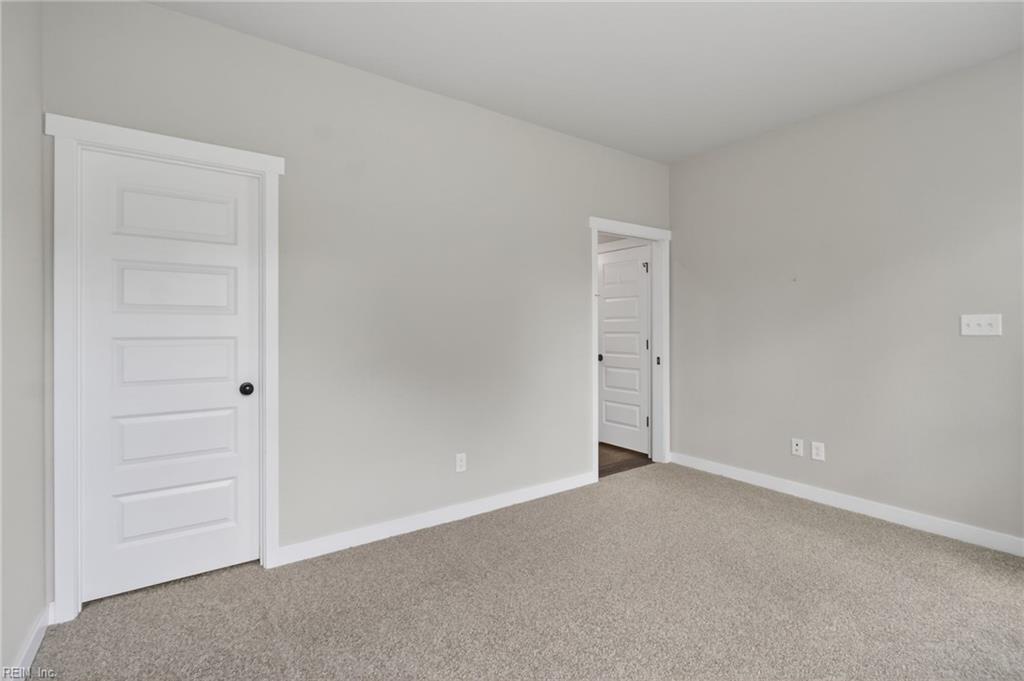 709 Renee LN