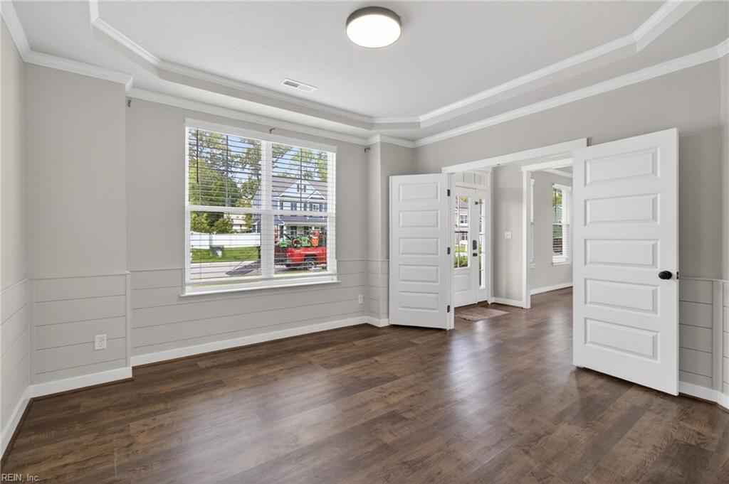 709 Renee LN