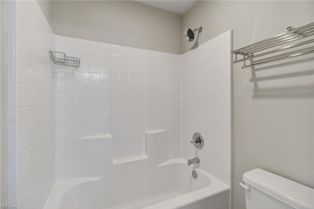 709 Renee LN