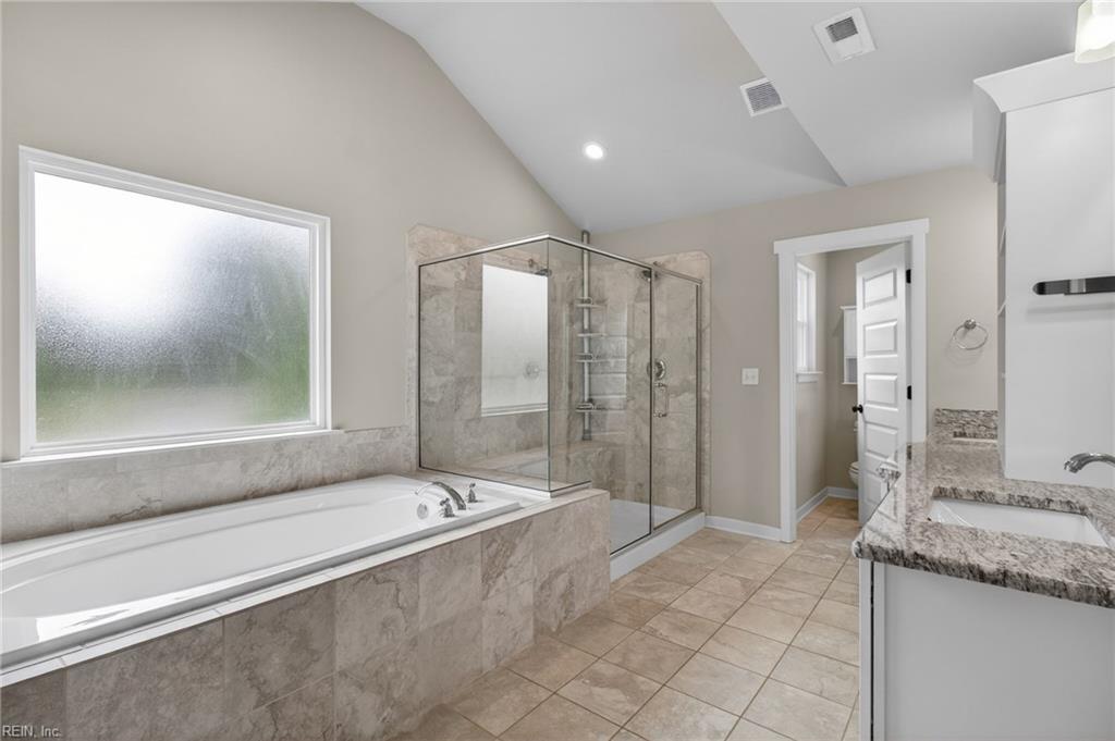 709 Renee LN