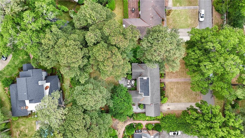 1511 Eleanor CT