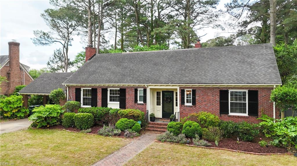1511 Eleanor CT
