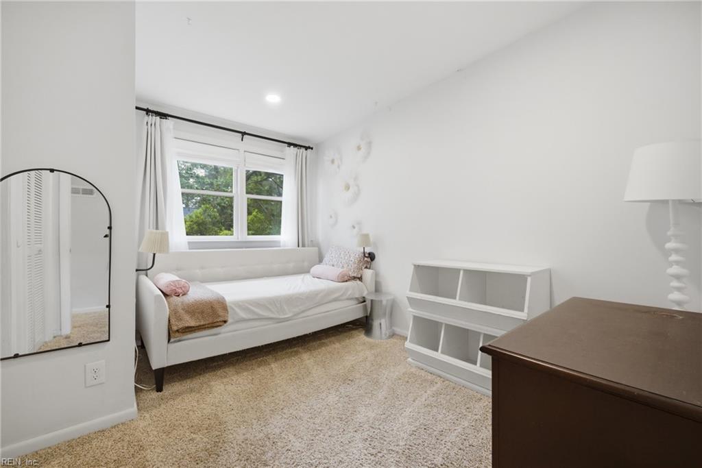 1511 Eleanor CT