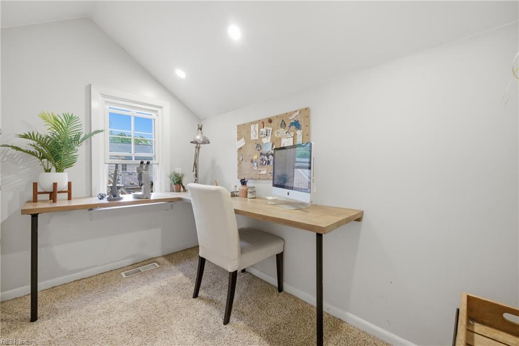 1511 Eleanor CT