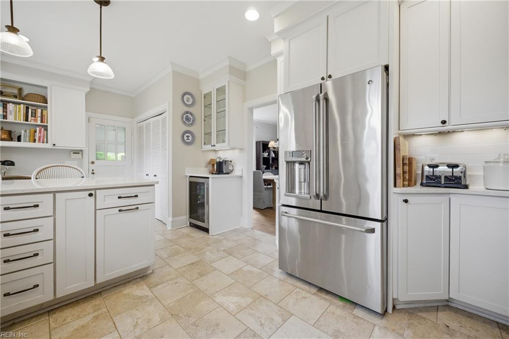 1511 Eleanor CT