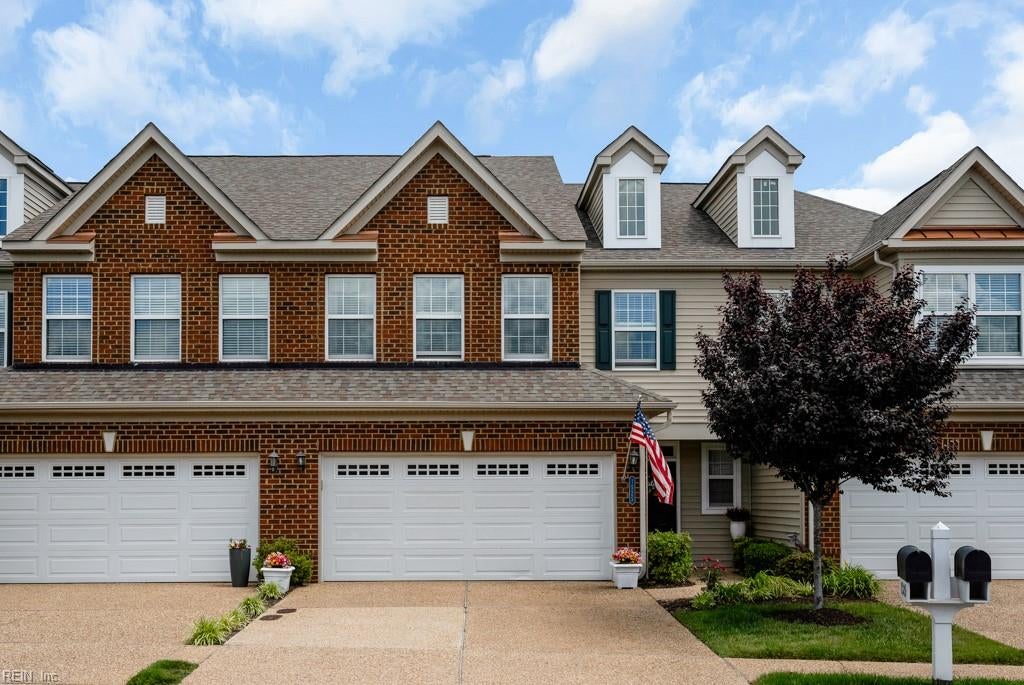 1525 Scoonie Pointe DR