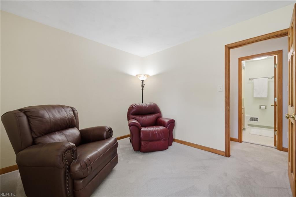 705 Caravelle DR