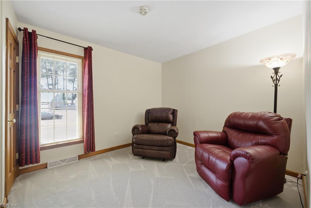 705 Caravelle DR