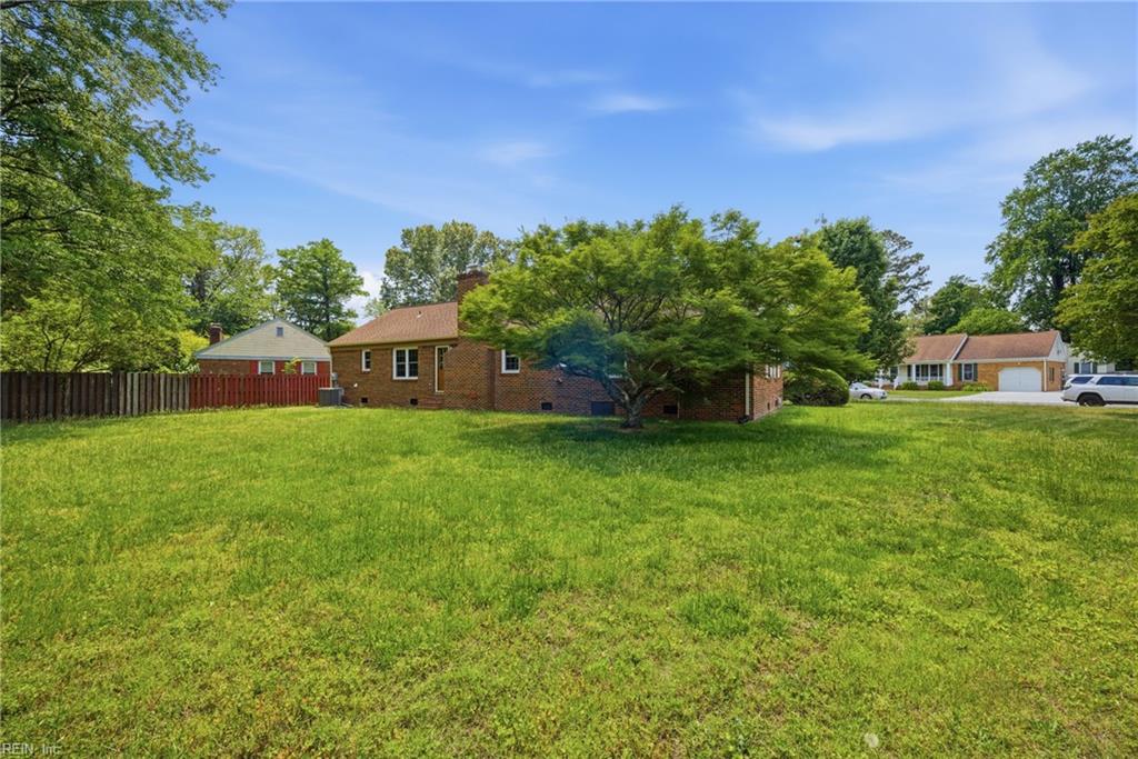 705 Caravelle DR