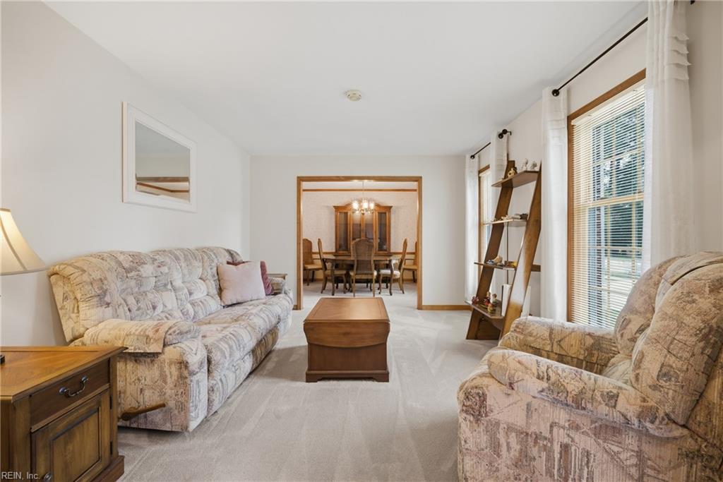 705 Caravelle DR
