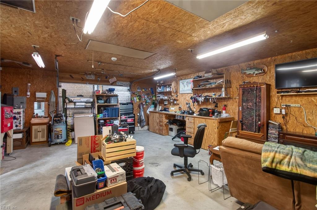 537 Hillwell RD