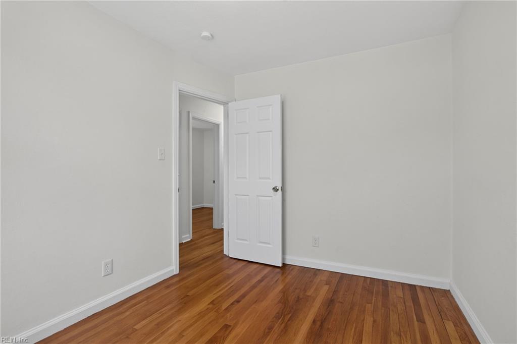 225 Castlewood RD