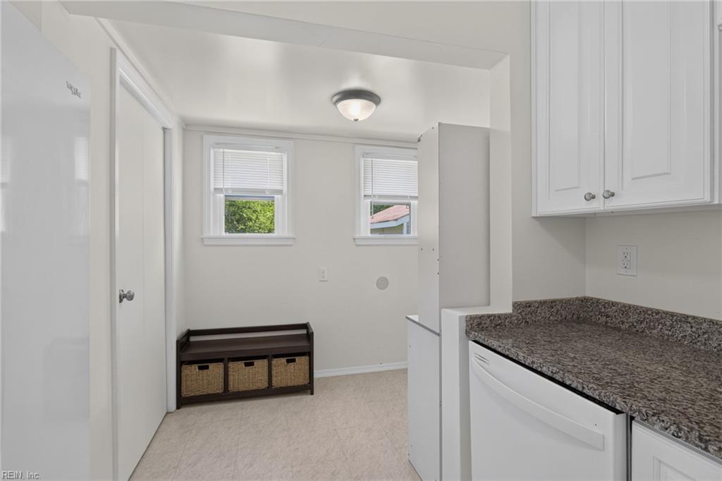 225 Castlewood RD