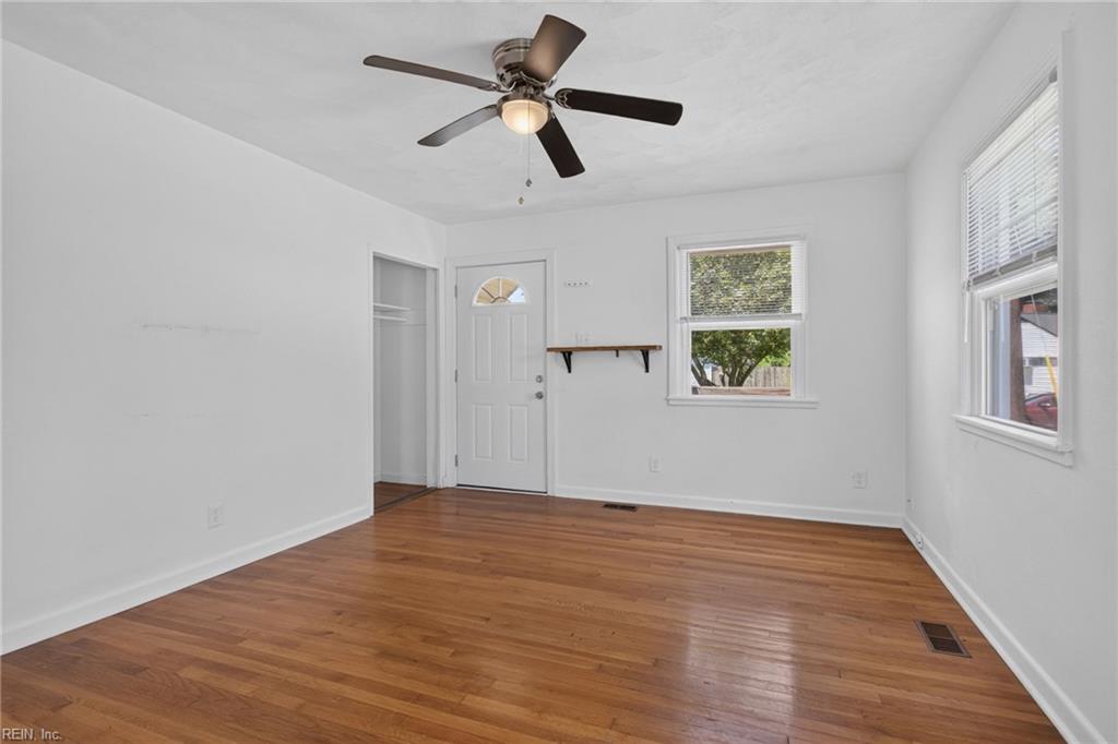 225 Castlewood RD