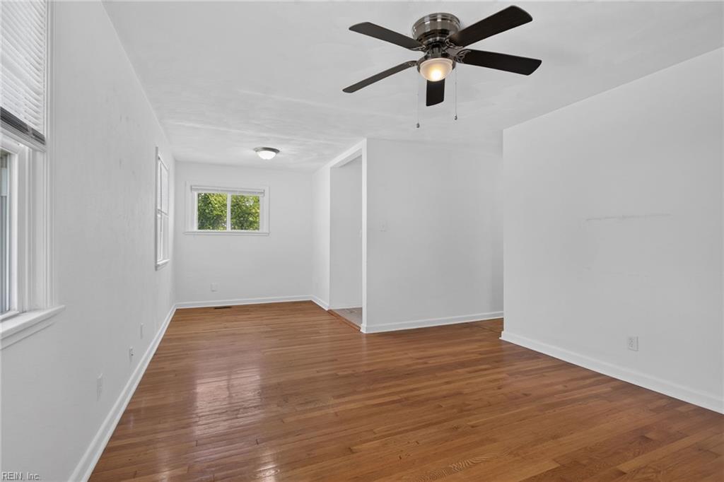 225 Castlewood RD