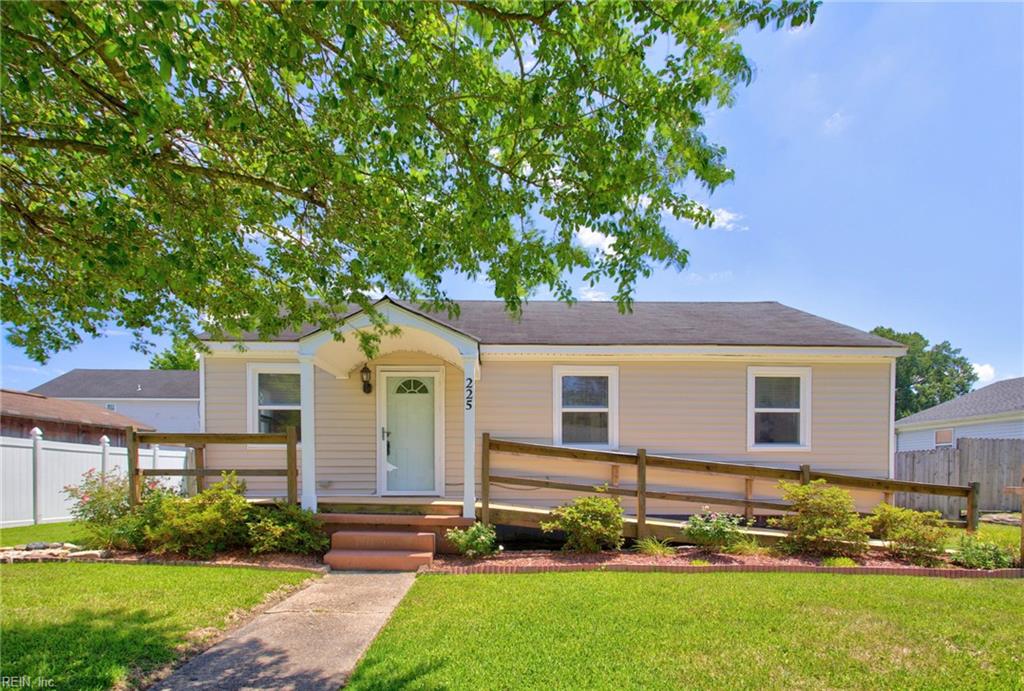 225 Castlewood RD