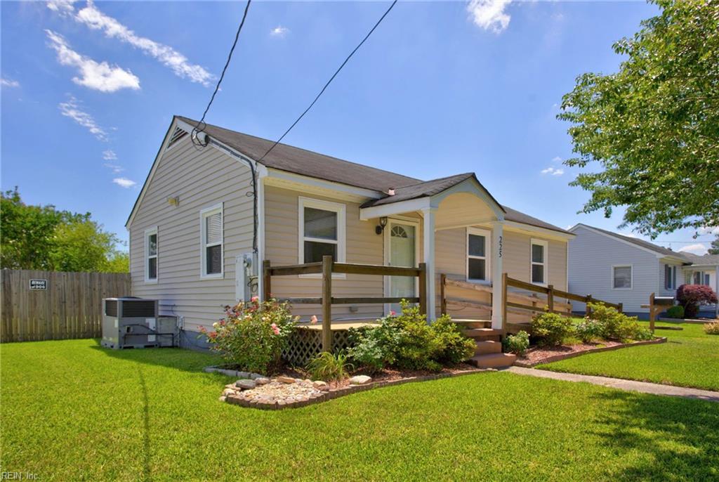 225 Castlewood RD
