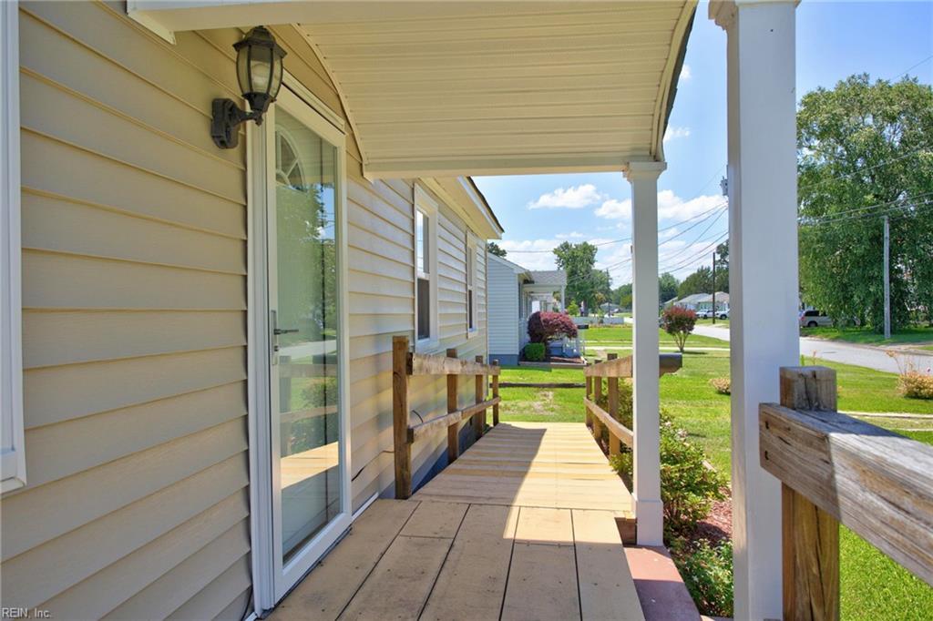 225 Castlewood RD