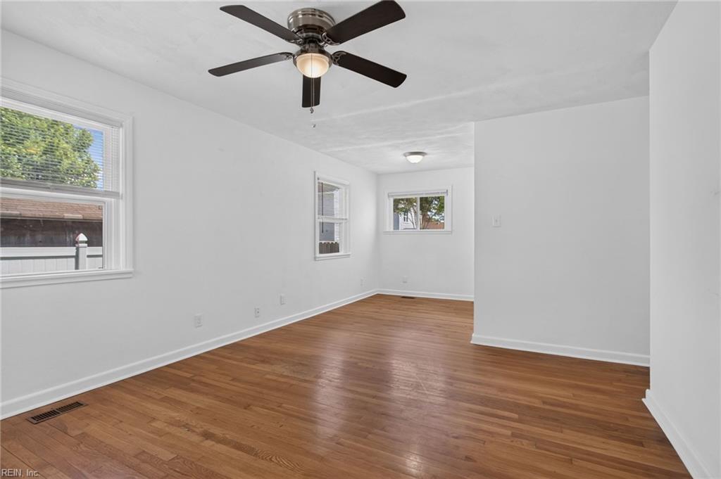 225 Castlewood RD
