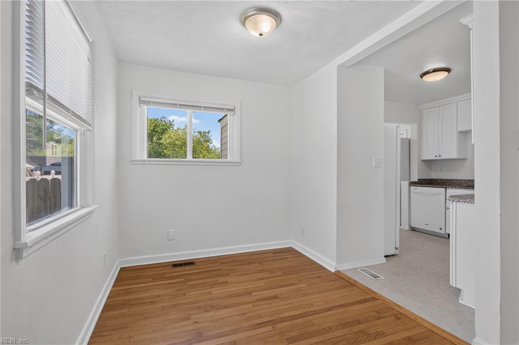 225 Castlewood RD