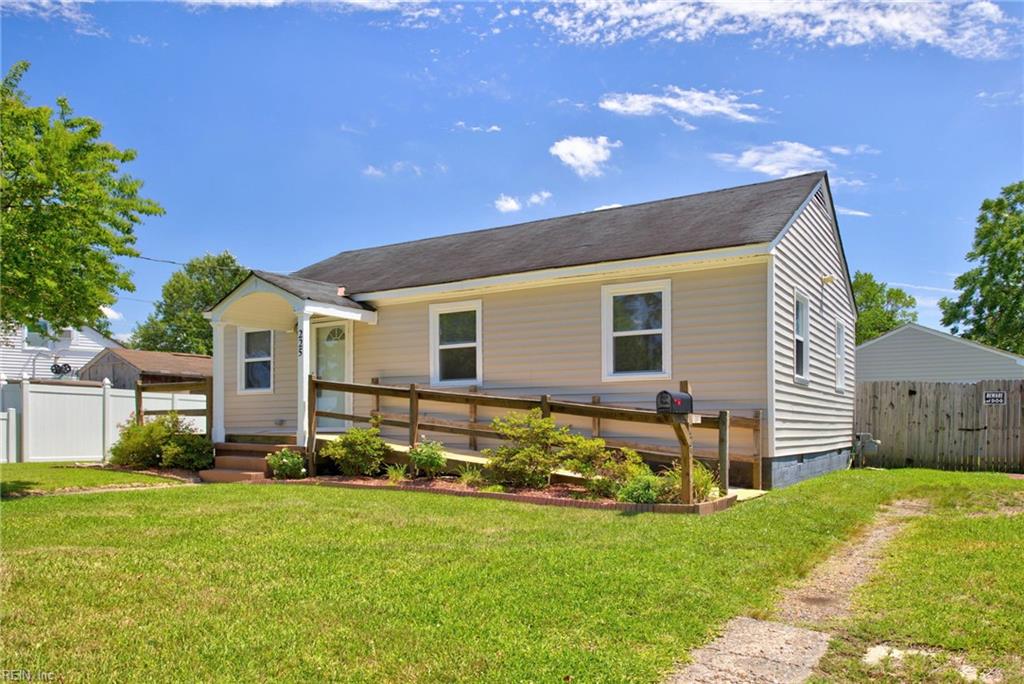 225 Castlewood RD